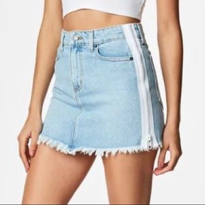 Carmar Denim Estella Colin Skirt with Side Zip size 25